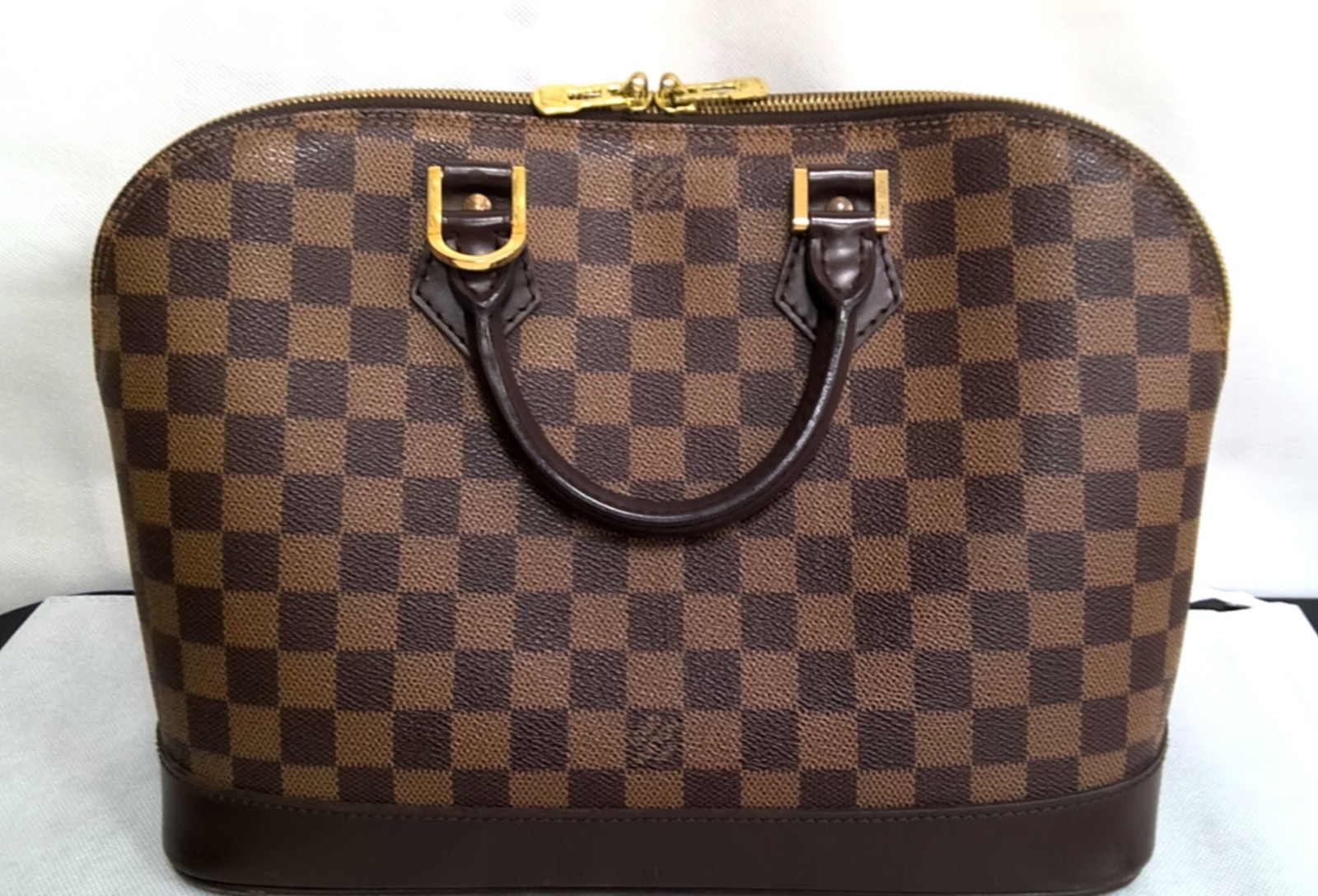 LOUIS VUITTON DAMIER EBENE ALMA PM