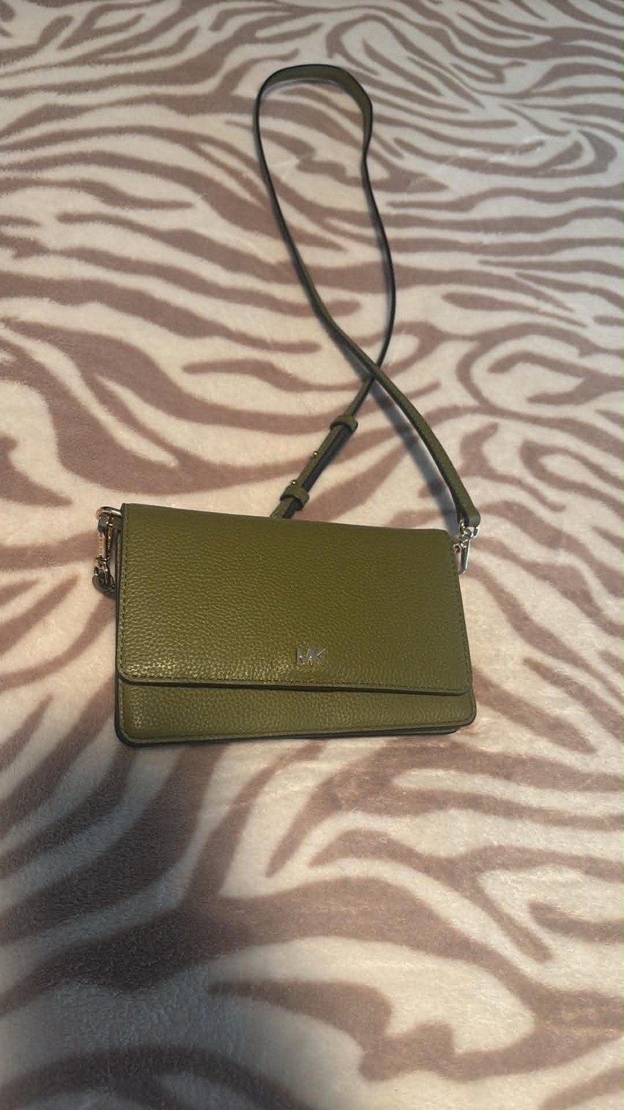 Micheal Kohrs Small-Pebble Leather Silver Plated Crossbody Bag Green