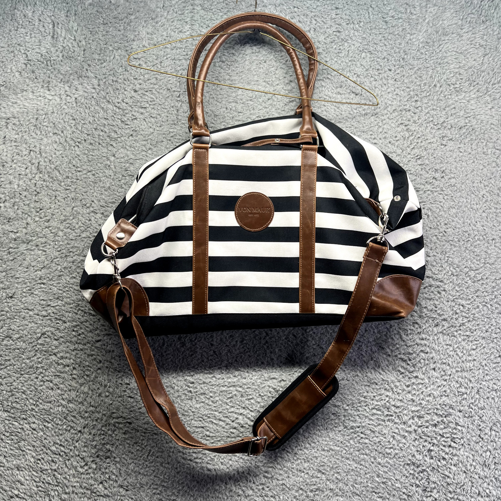Von Maur Tote Bag Large Brown White Black Striped Travel Zipper Close