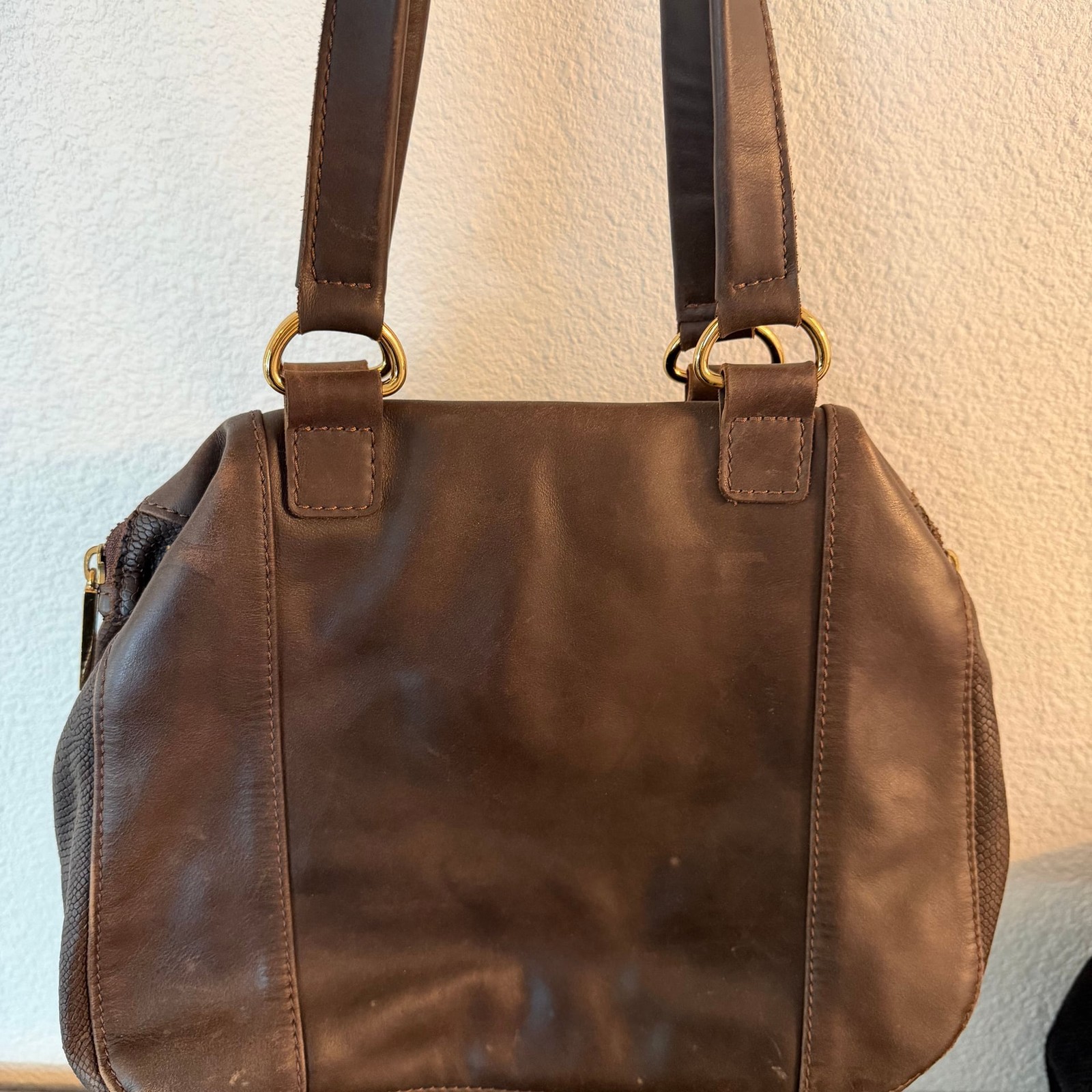 Hammitt Kyle medium satchel bag in mahogany pebble leather with a red zipper an