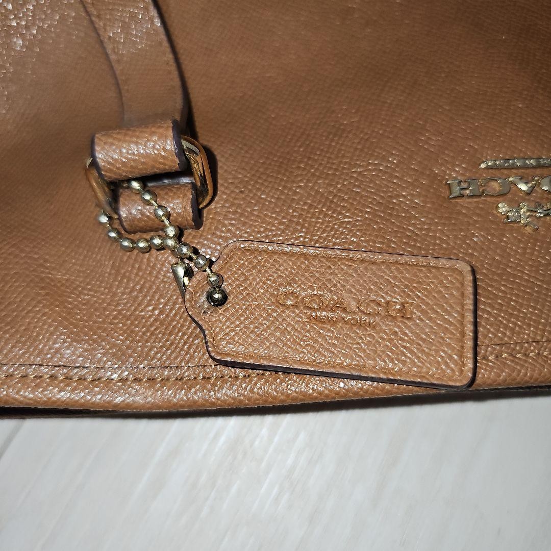 COACH Tote Bag Brown Leather 30 cm 11.8 in Stylish Everyday Accessory