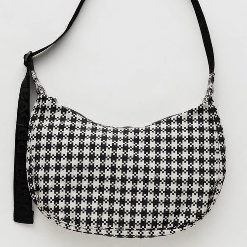 Very Rare BAGGU B & W Pixel Gingham Medium Crescent Bag. BNWT