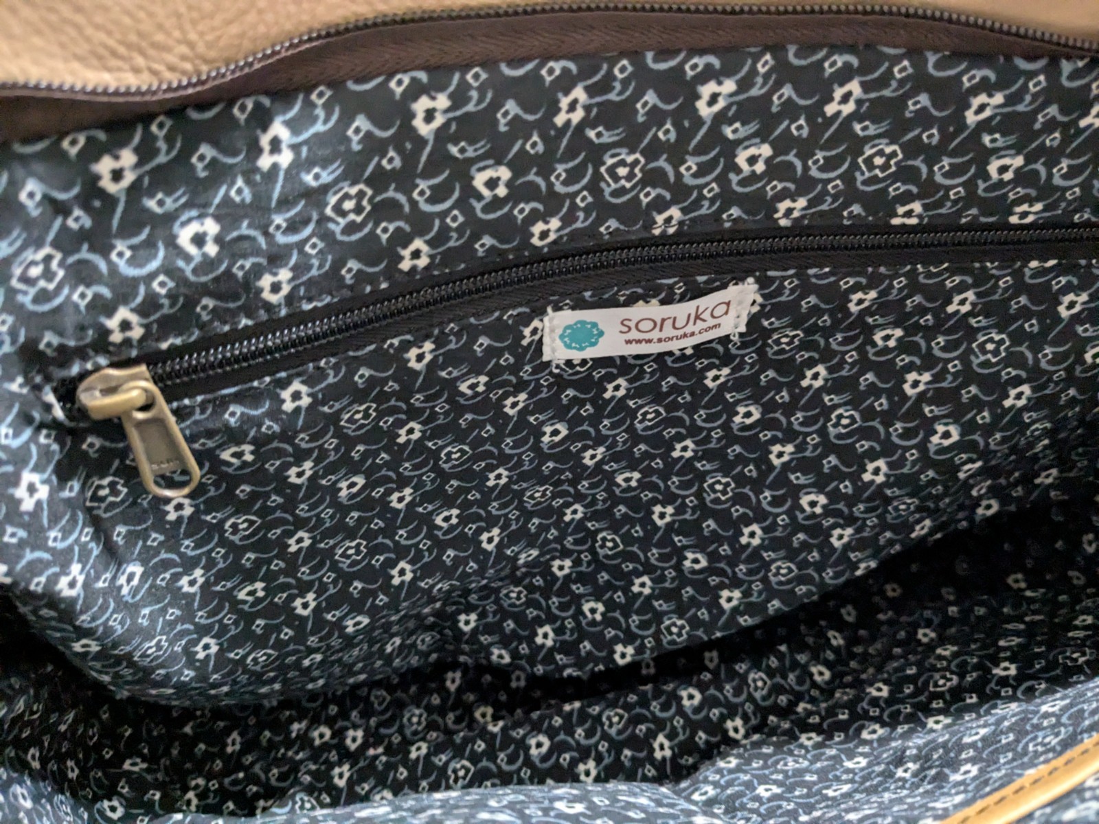 Soruka Tote..Large