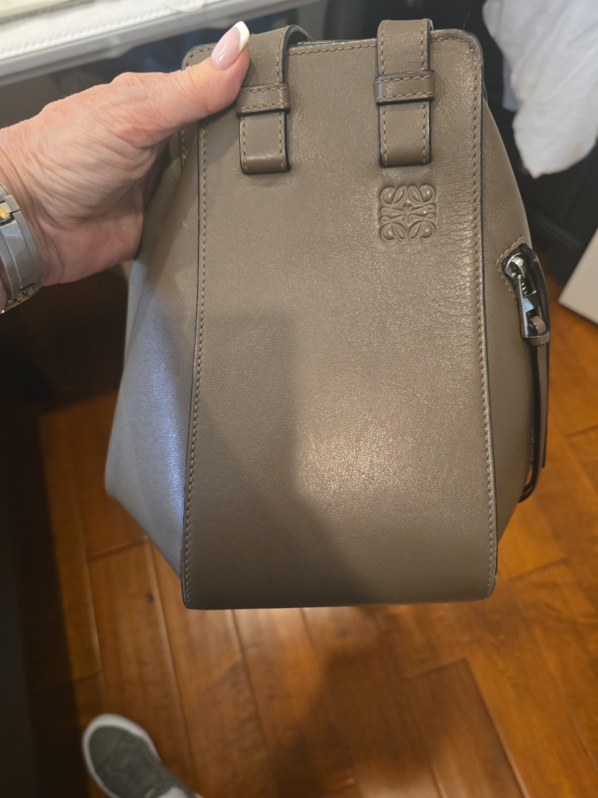 AUTHENTIC Loewe Hammock Bag Med 12x9x5 Fully Open Retail 3,400.00 At Loewe