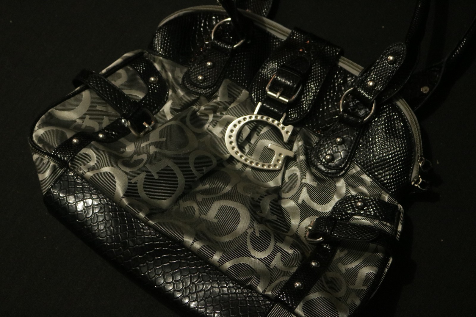 VTG Y2K GUESS Gray Monogram Snake Print Shoulder Bag Large G Logo