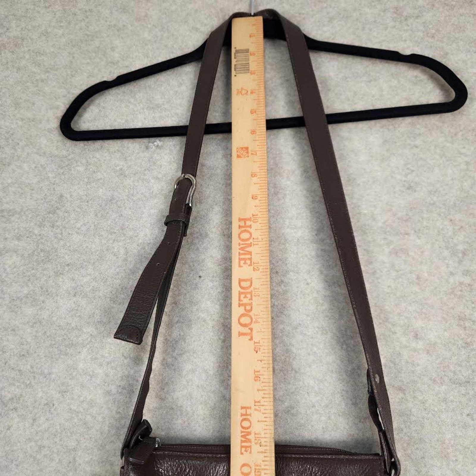 WILSONS Leather Brown Medium Single Strap Crossbody or Shoulder Purse- VGC