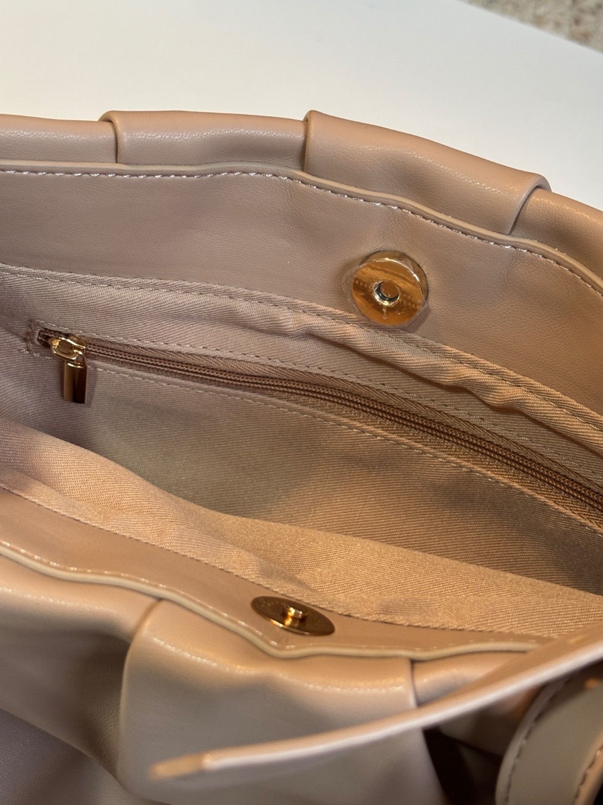 Banana Republic Womens Beige Pleated Shoulder Bag Synthetic Leather & Polyester