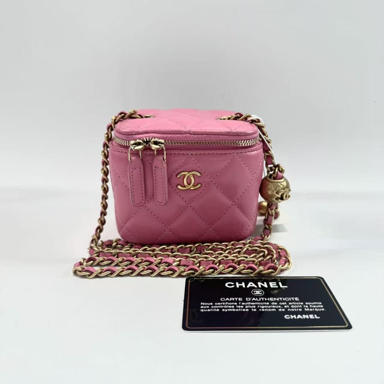 Chanel Pink Quilted Lambskin Pearl Crush Mini Vanity Box Gold Ball Mini Auth