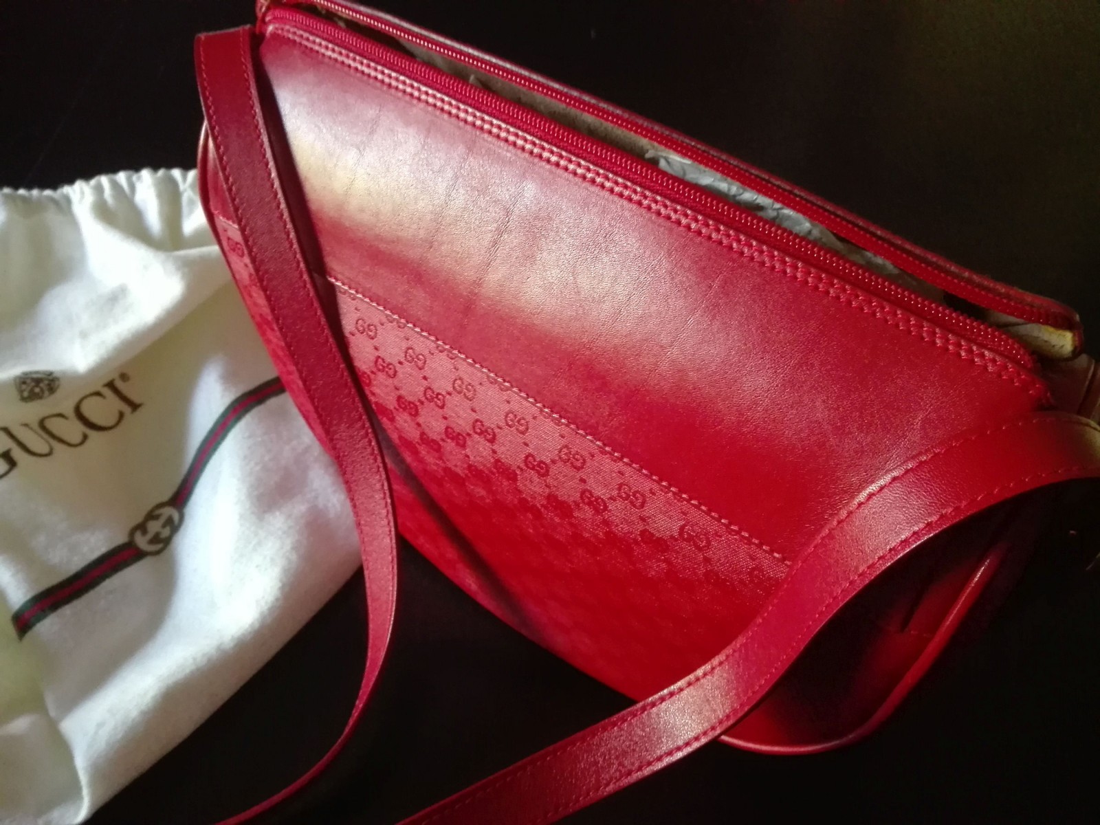 GUCCI VINTAGE RED LEATHER SUEDE LINING ZIP SHOULDER BAG USED