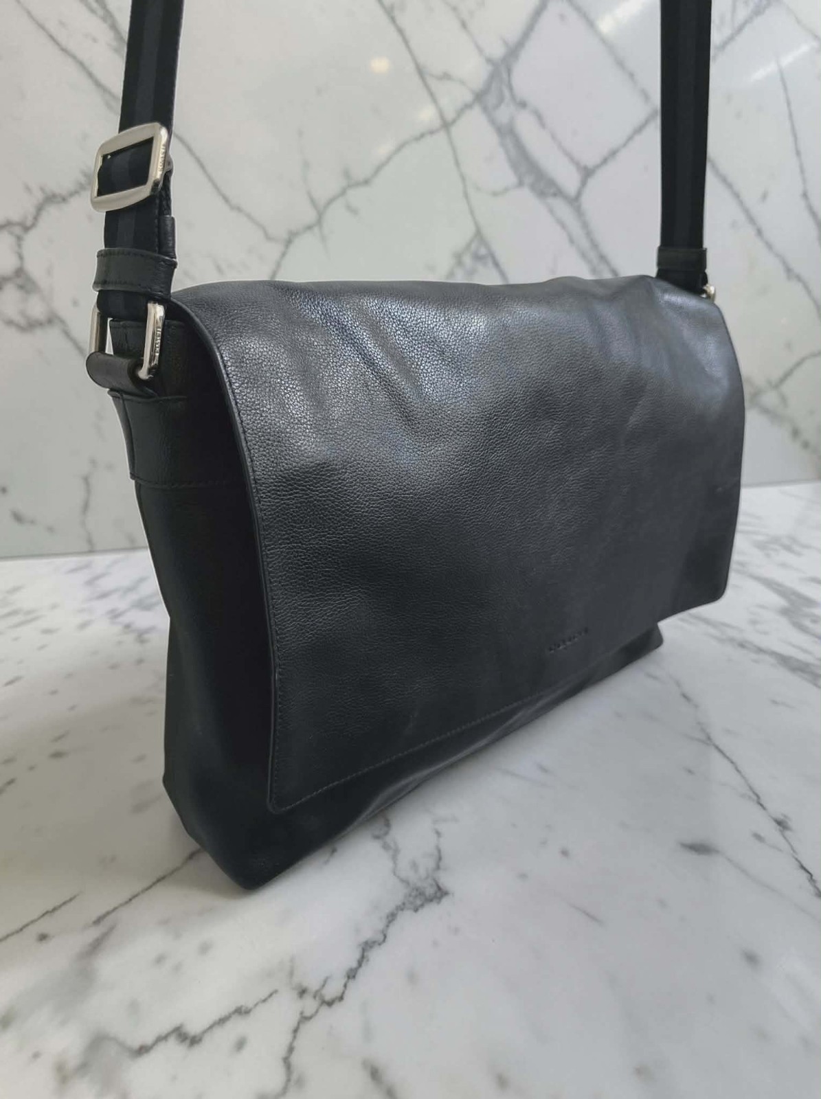 COACH Charles Black Leather Shoulder/Crossbody Messenger Bag Unisex