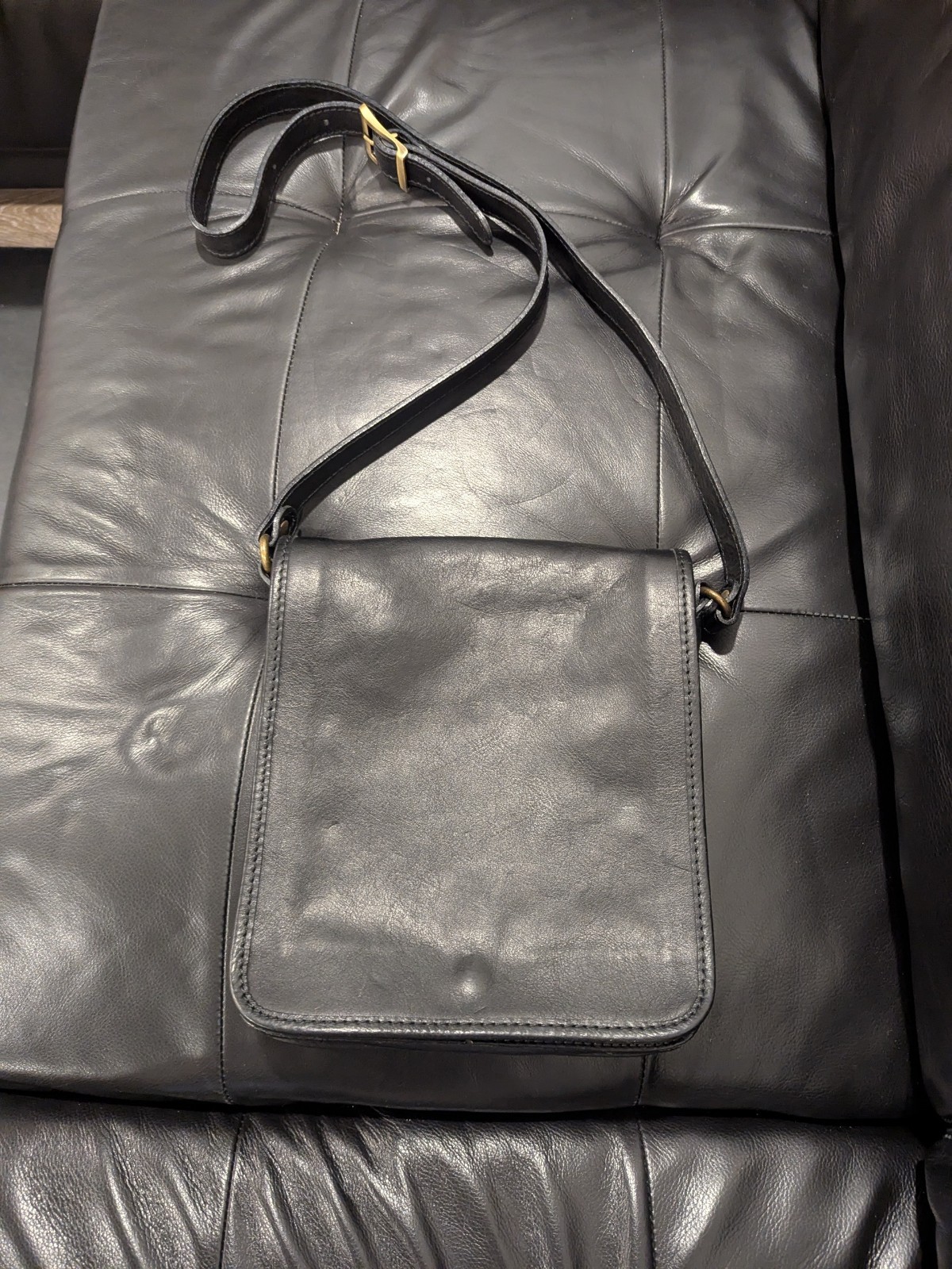 Leather Vera Pelle Jeremy Crossbody black