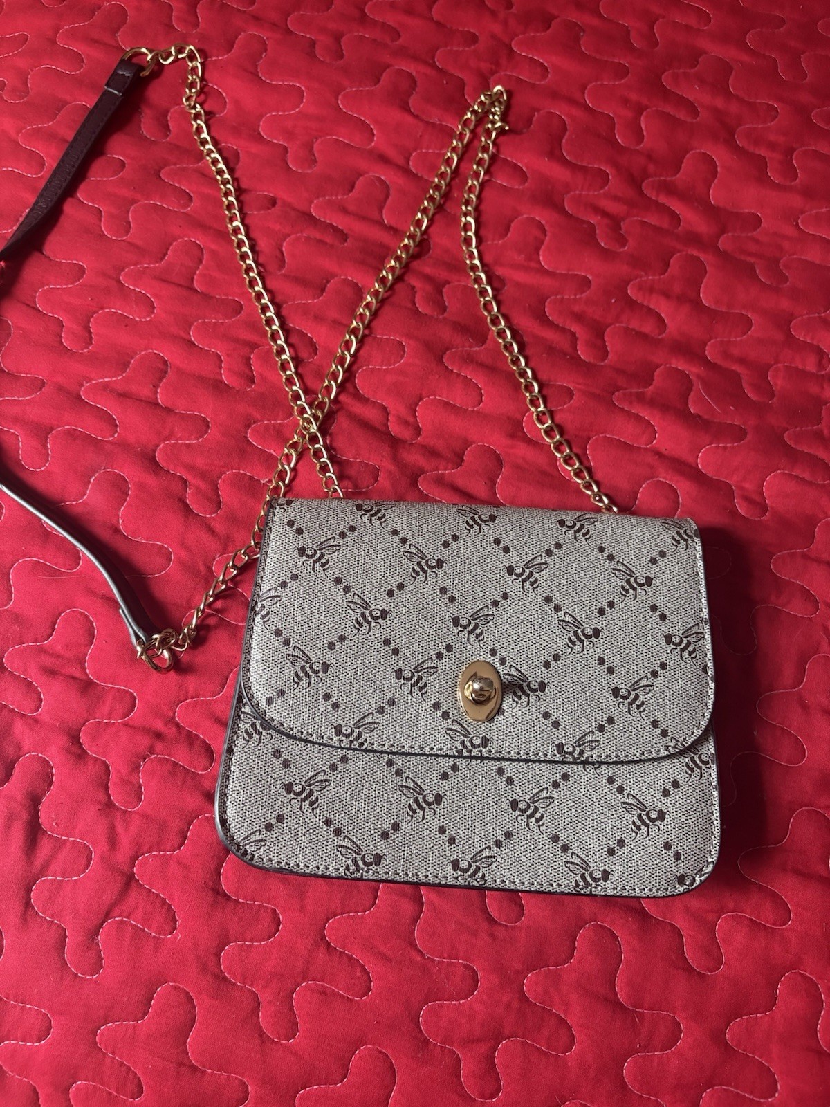 Women’s Small Gray Logo Pattern Crossbody Bag Gold Chain Strap Turn Lock