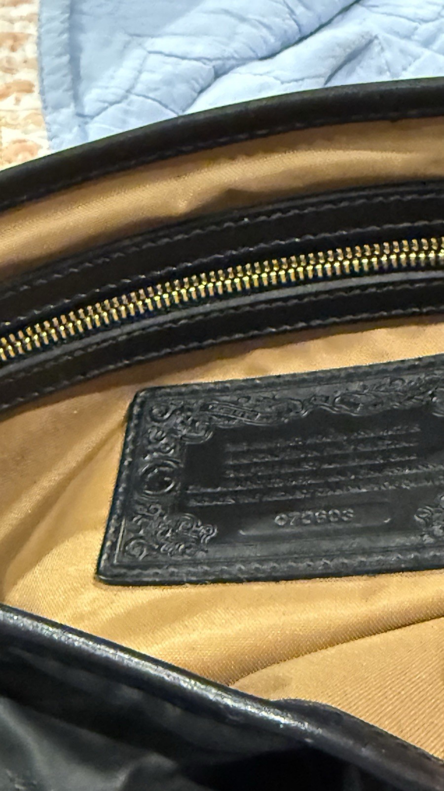 Hunting World black nylon messenger or shoulder bag Unisex Bag