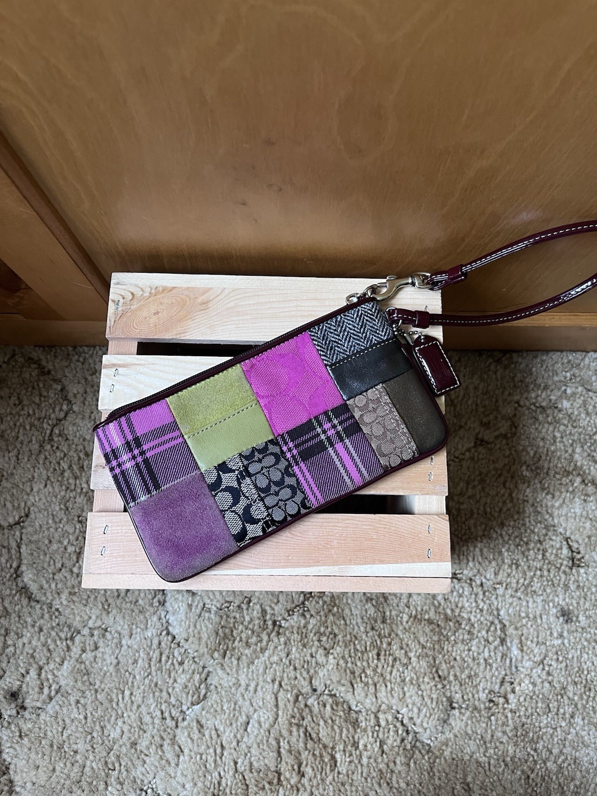 Coach Holiday 2005 Patchwork Signature Jacquard Leather Wristlet Y2K Archive