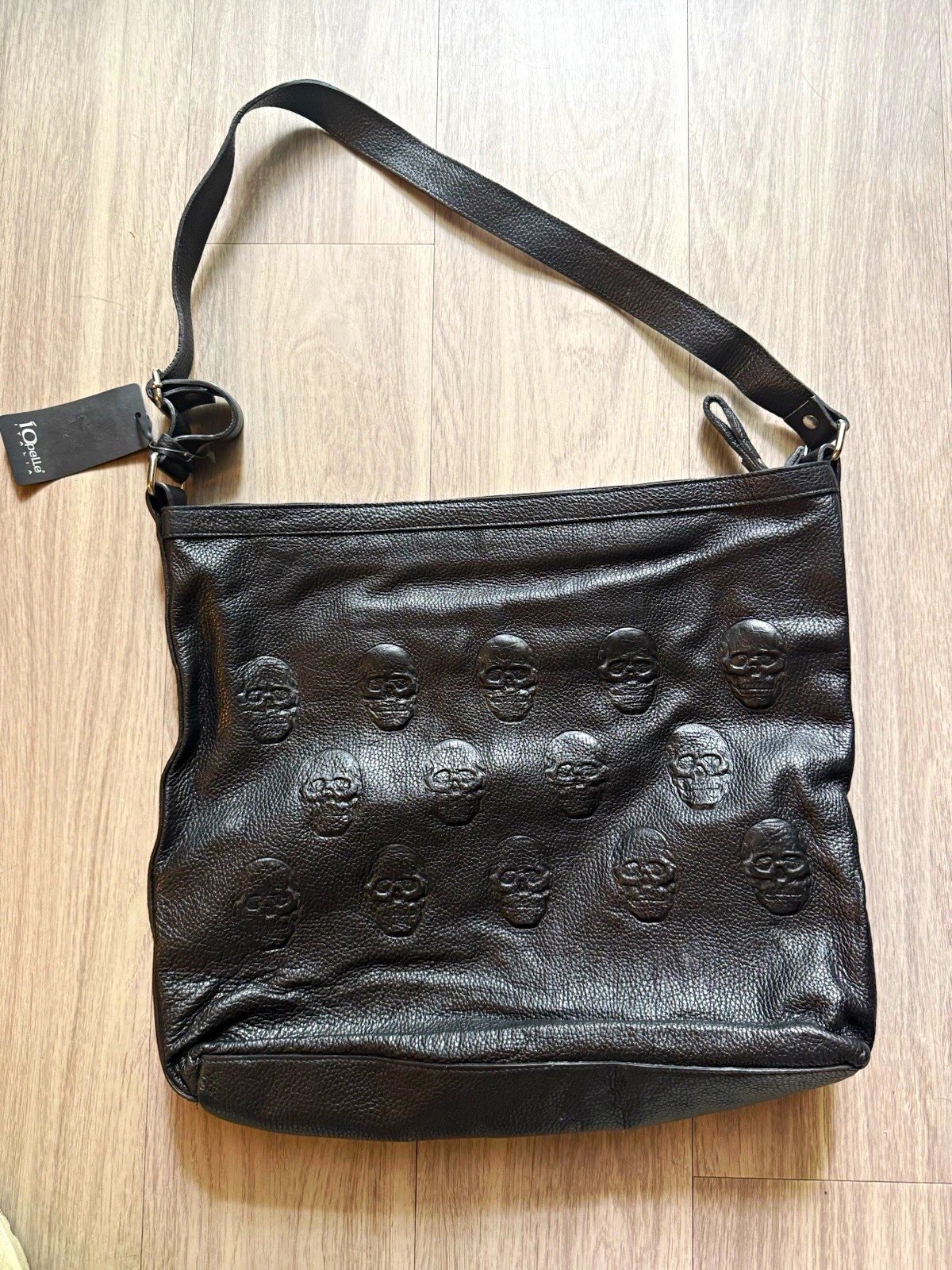 io Pelle Black Pebbled Skull Embossed Large Zip Shoulder Bag Adjustable Strap