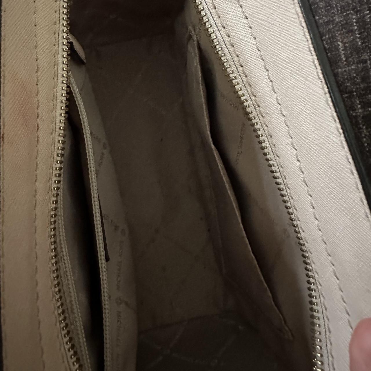 Michael Kors Selma Stud Medium Messenger Crossbody