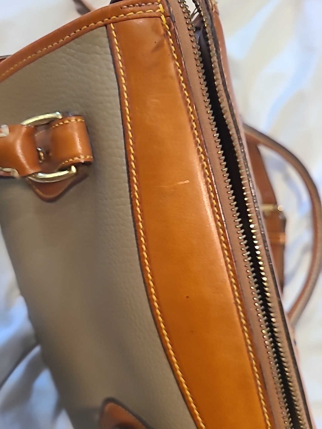 Vtg Dooney & Bourke British Sage Tan Pebble Leather Mini Boston Bag A6 947316