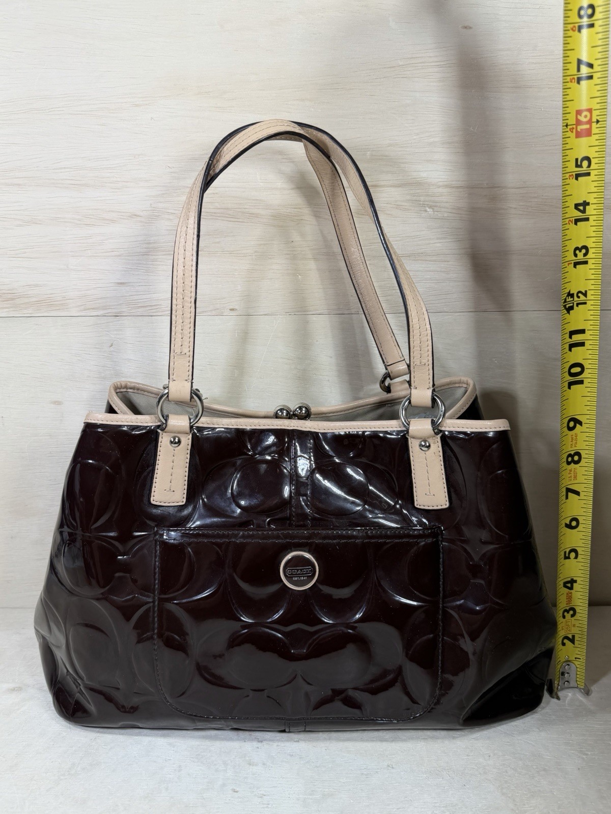 Coach Peyton Embossed Patent Leather Kiss-Lock Tote F25487 Brown Tan Trim Rare