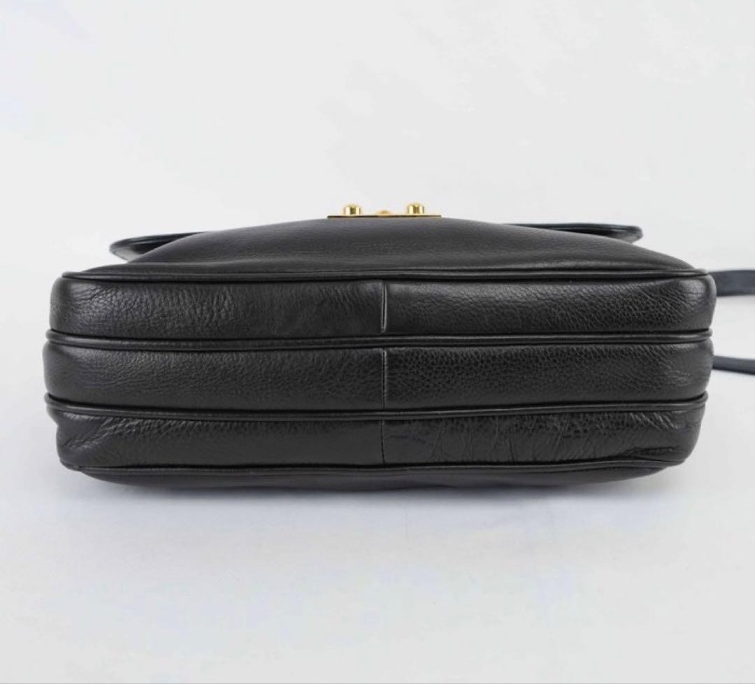 Excellent Condition BALLY Shoulder Bag Crocodile Pattern Leather Enamel with Loc