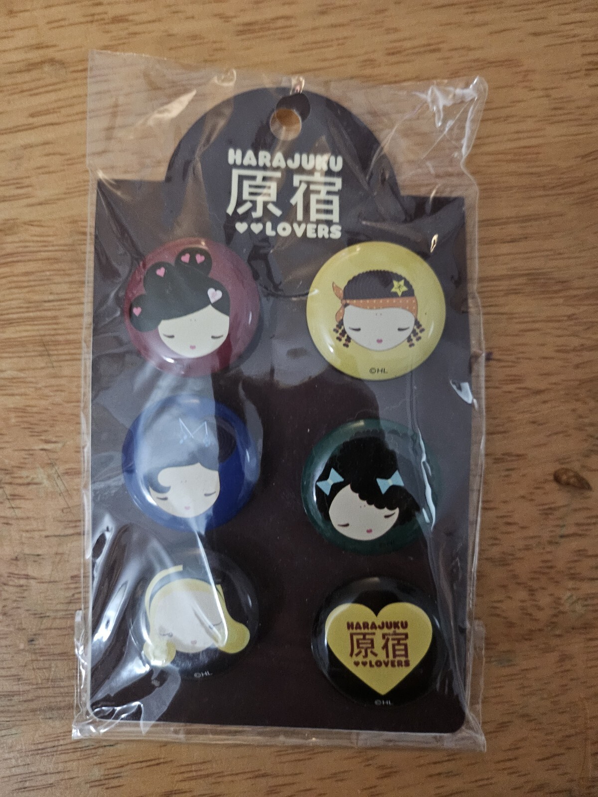 HARAJUKU LOVERS GWEN STEFANI BUTTONS PINS SET OF 5 NEW TAG