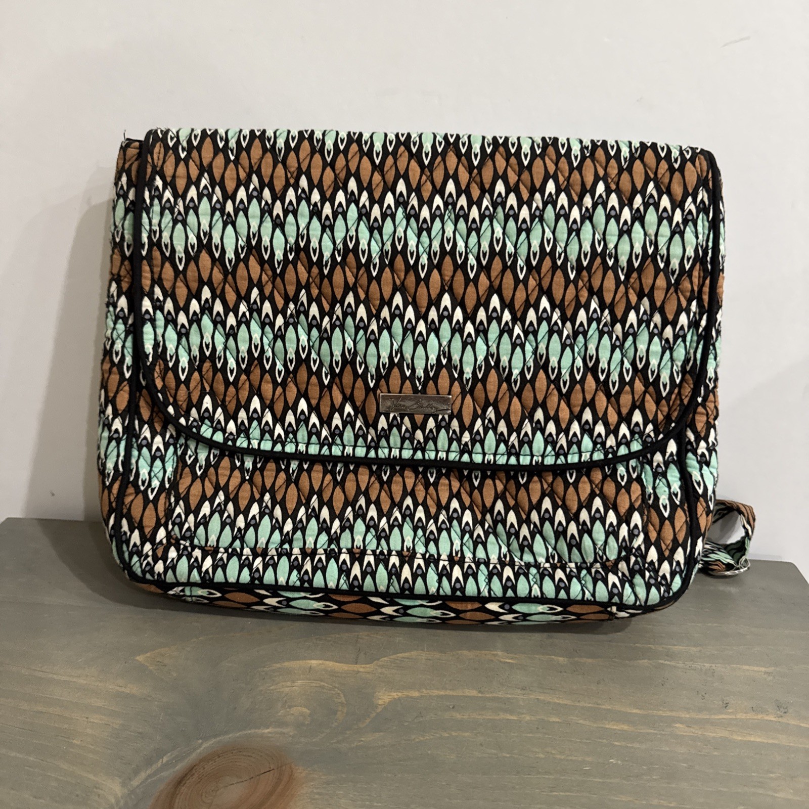 VERA BRADLEY RETIRED PATTERN SIERRA STREAM MAILBAG Back Pack EUC