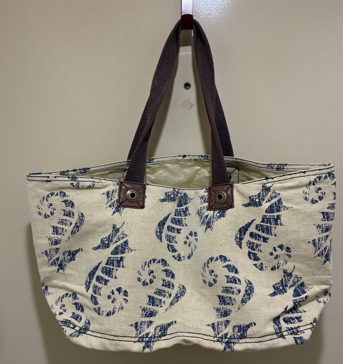 Gap Tote Bag Seahorse Print Beige and blue with brown handles 24”x12”x6.75”