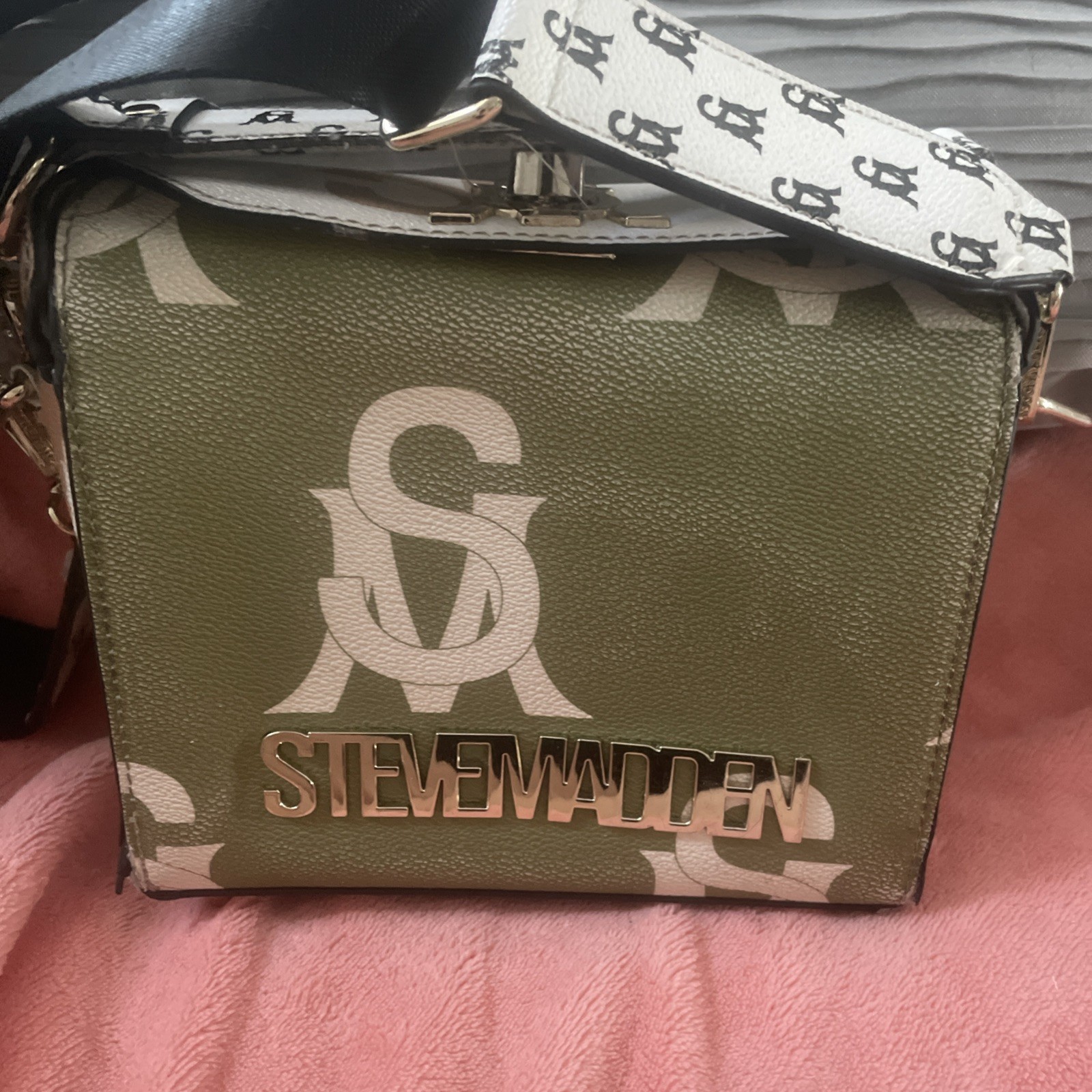 Woman’s-Purse-Steve Madden BKINDER olive multi crossbody bag