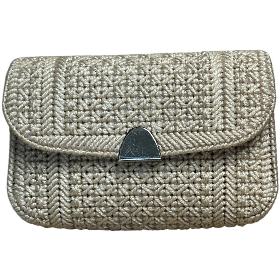 Vintage Cream Small Crochet Clutch Purse 8”W x 5”H x 1.75″D Vacation Summer