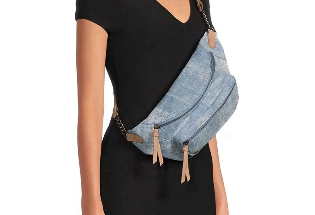 No Boundaries Women’s Casual Stonewash Denim Fanny Pack 2 Front Zippers Pockets