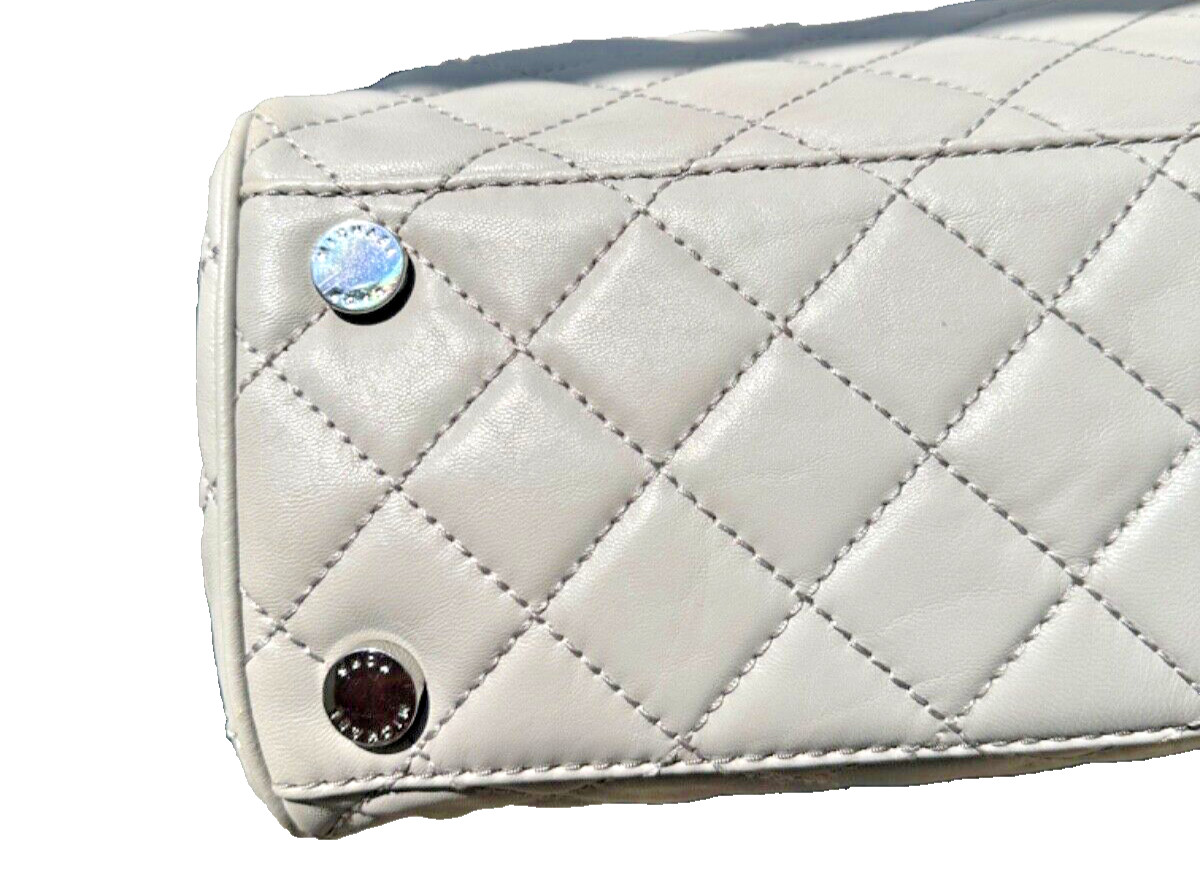 AUTHENTIC Michael Kors Susannah Large Quilted Leather Tote Handbag Pearl Grey