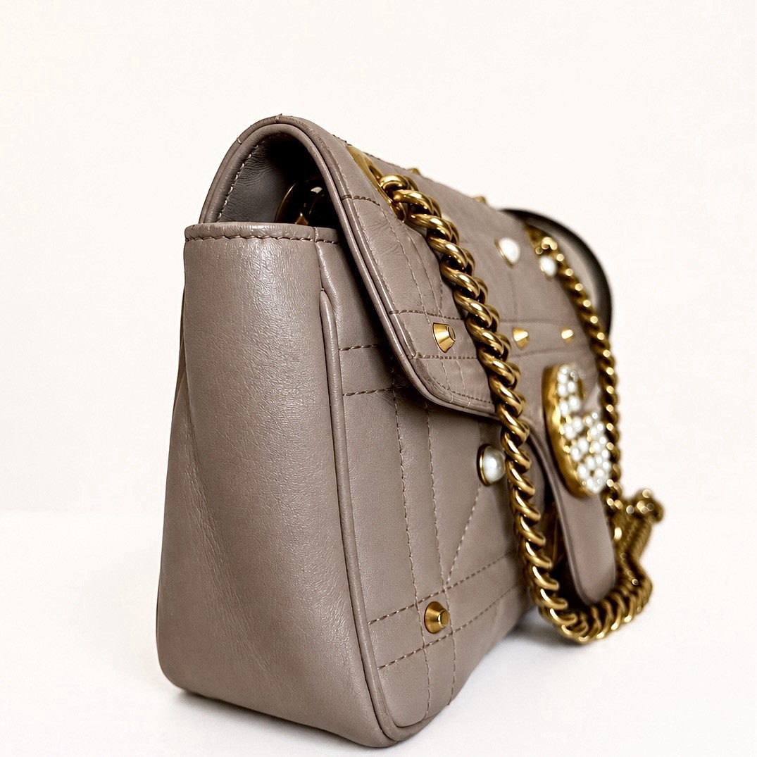 Gucci GG Marmont Matelassé Pearl Studded Calfskin Shoulder Bag Flap Purse 443497