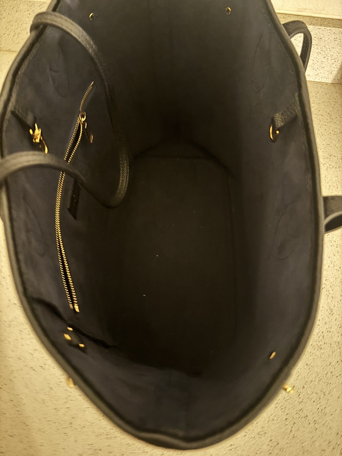 Louis Vuitton Neverfull Tote Bag MM Black Monogram Empreinte Leather