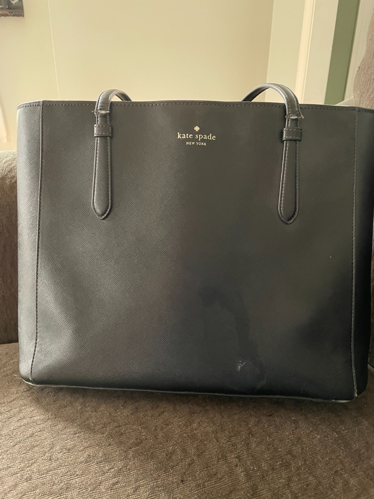 Kate Spade Schuyler Medium Tote – Black (K7354)