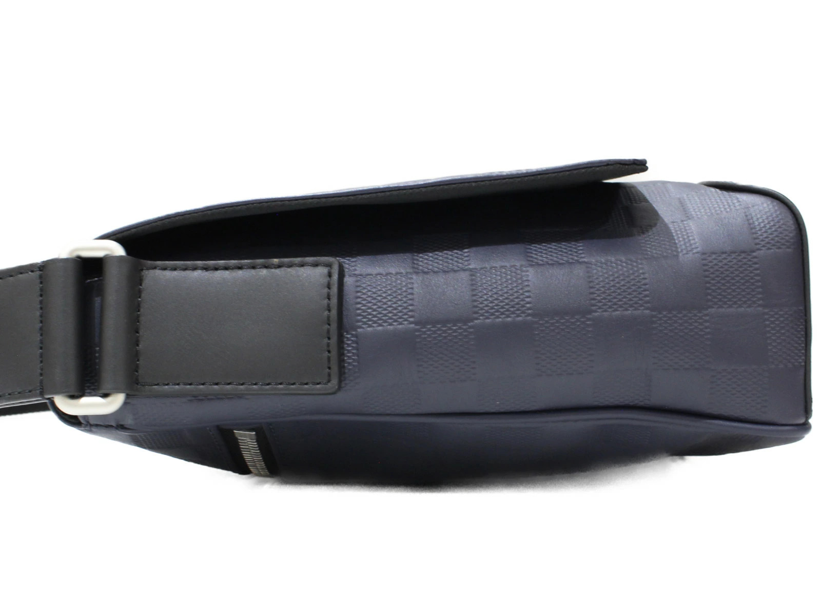 LOUIS VUITTON District Astral Navy Blue Shoulder Bag Damier Infini Black LV