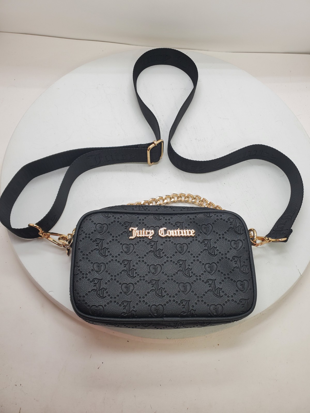 Juicy Couture Black Crossbody Bag Zip Closure Gold Hardware Logo Chain 8.5″×5″