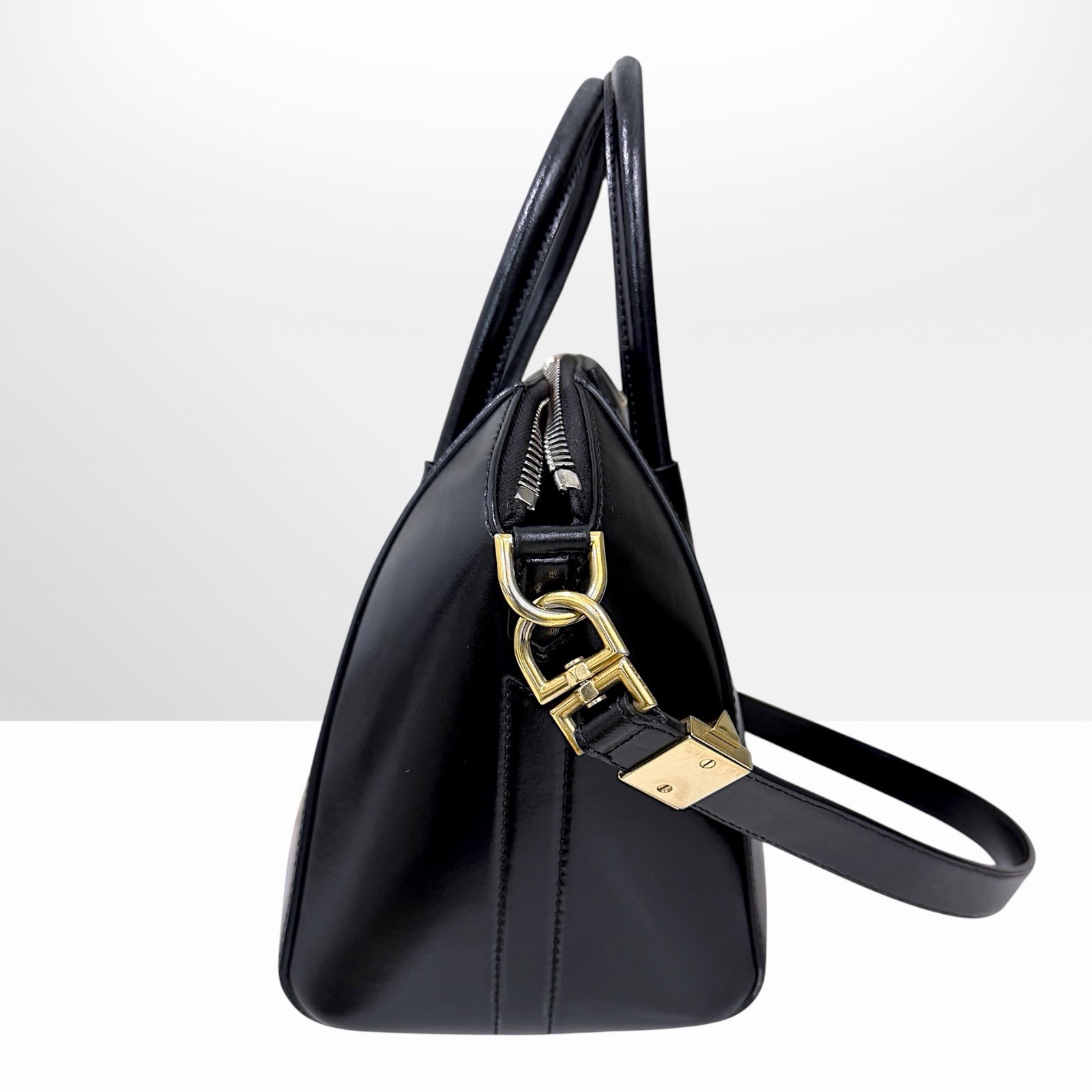 Givenchy Antigona Small Bag In Box Leather Detachable Shoulder Strap