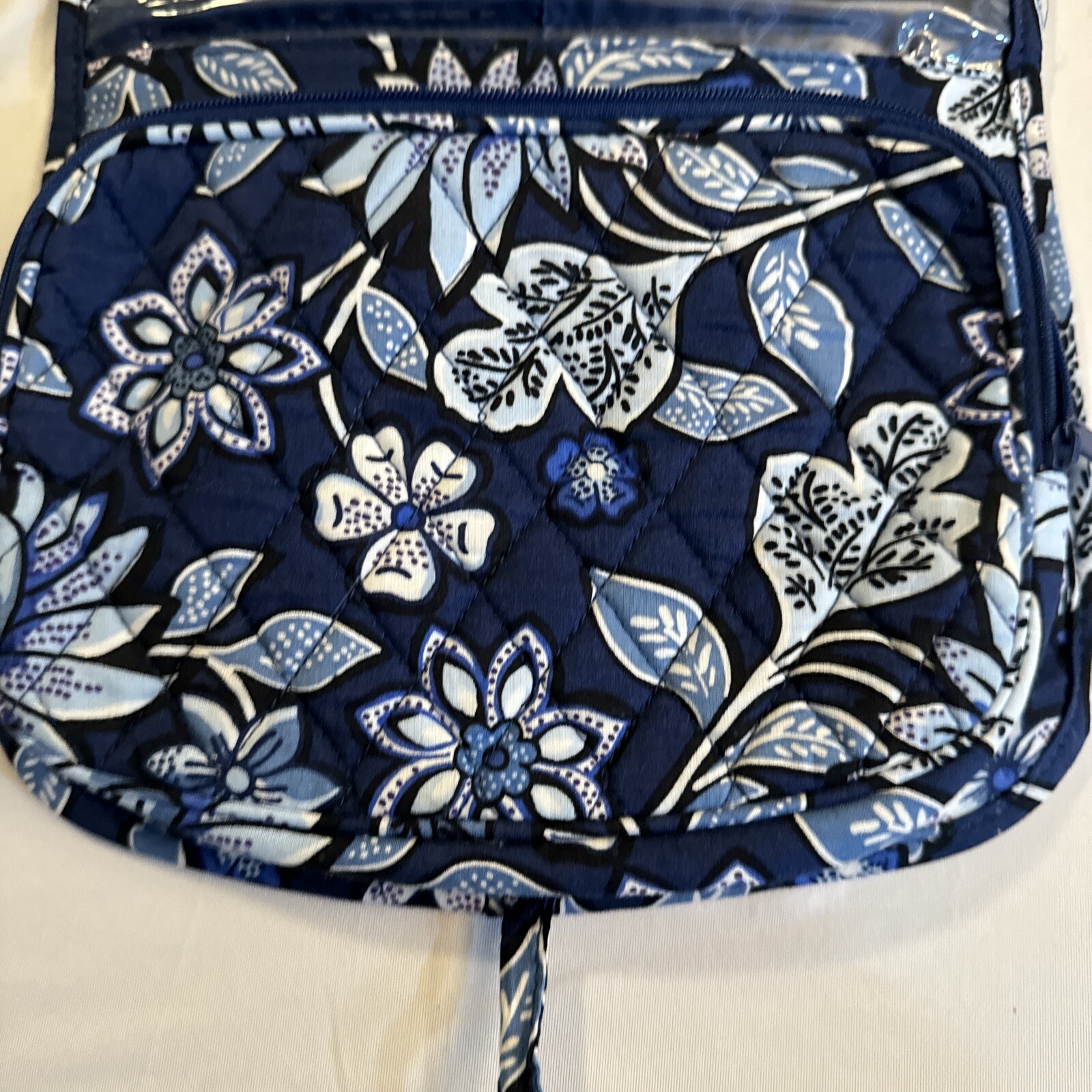 Vera Bradley Falling Flowers Hanging Cosmetic Toiletry Travel Organizer Bag