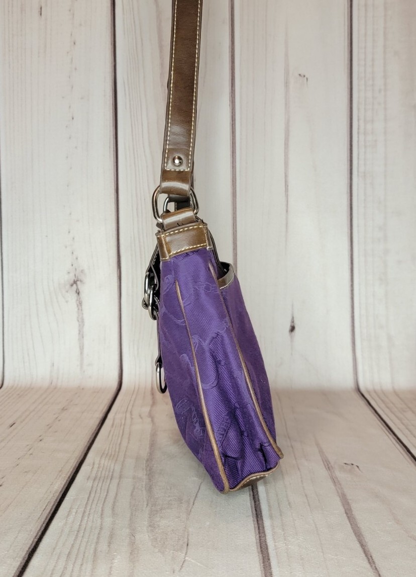 Chaps Small Multi-pocket Crossbody/Shoulderbag Purple/Brown Adjustable Strap