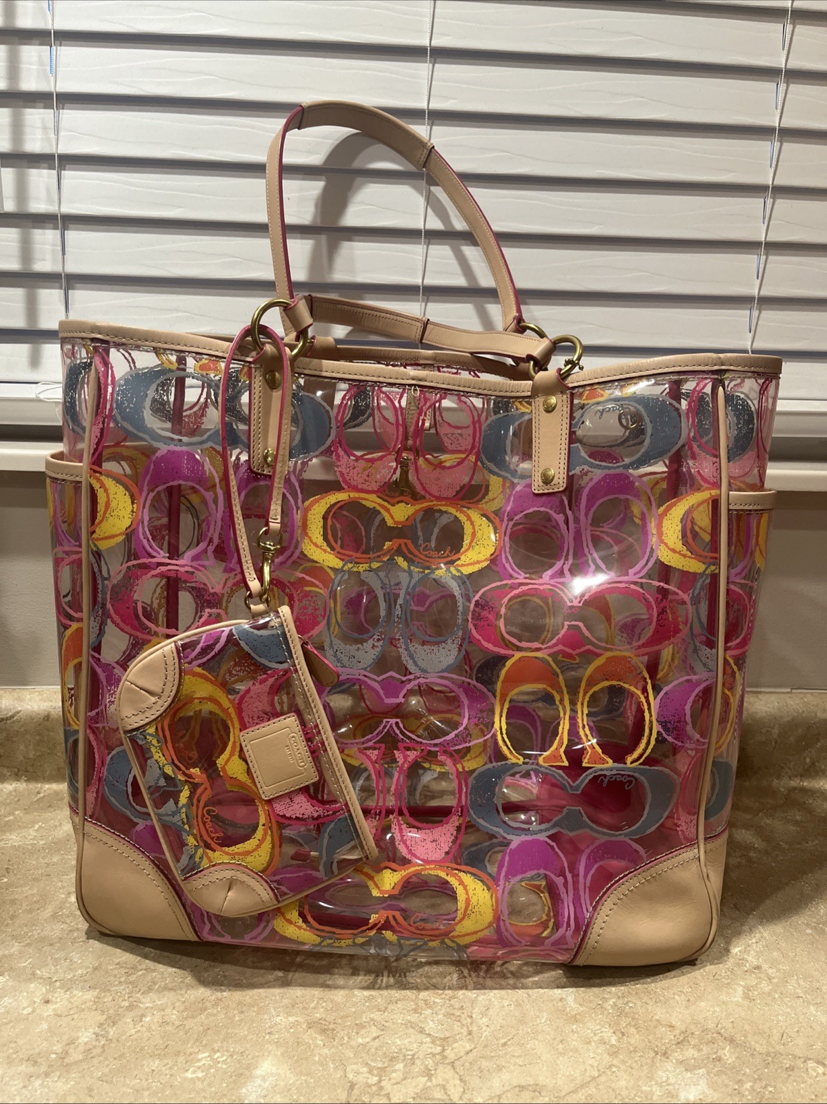 COACH MULTICOLOR SIGNATURE PVD CLEAR TRANSPARENT XLARGE TOTE 22513 RareHTF Beach
