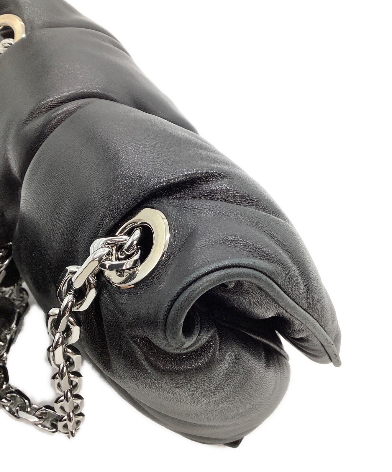 Maison Margiela Chain Shoulder SB3WG0041 Black Shoulder Bag #TFB2061