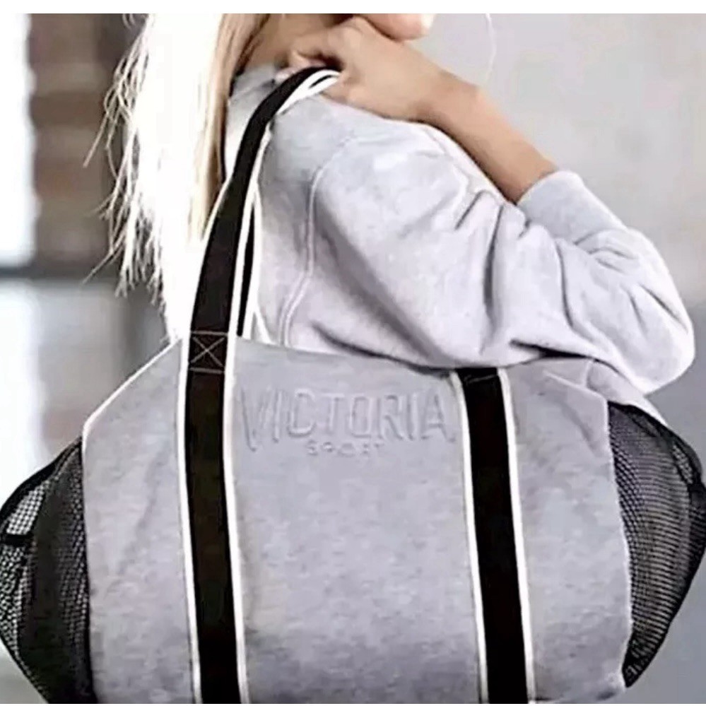 NWT VICTORIA’S SECRET GREY SOFT SPORT FLEECE MEDIUM DUFFLE BAG BLACK MESH SIDES