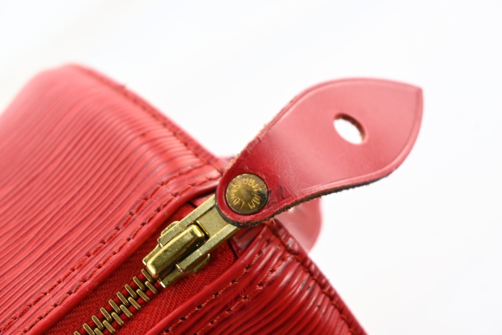 LOUIS VUITTON Epi Speedy 25 Hand Bag Red M43019 LV Auth B2226Y804