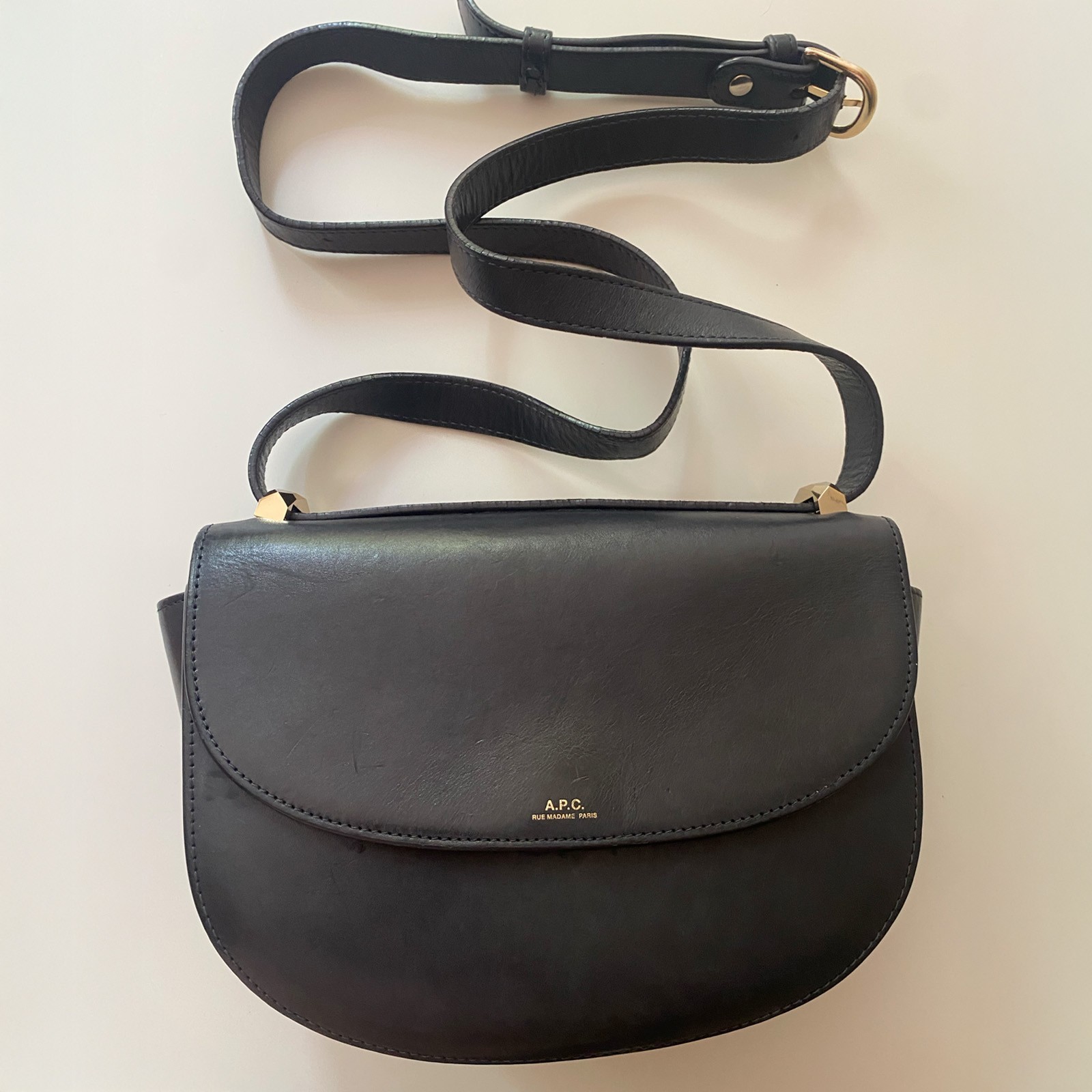 A.P.C. Genève NAVY embossed Leather Crossbody Bag – PRE-OWNED- GOOD