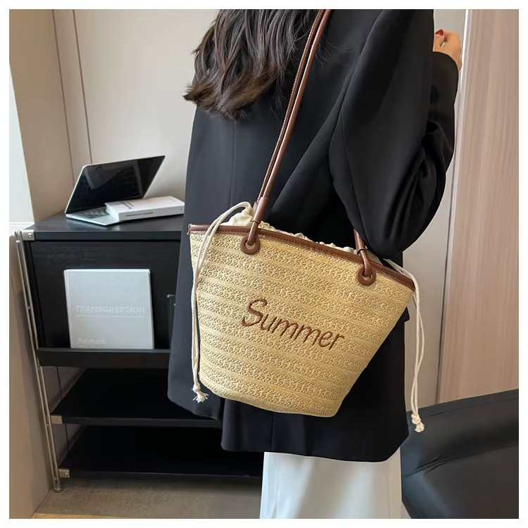 Women’s Woven Straw Bucket Tote Bag Handheld Shoulder Handbag Korean Style Beach