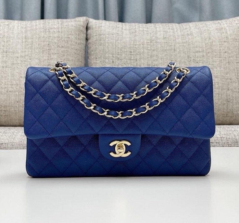 CHANEL Blue Quilted Flap Shoulder Bag Turn Lock Gold Chain Strap Medium