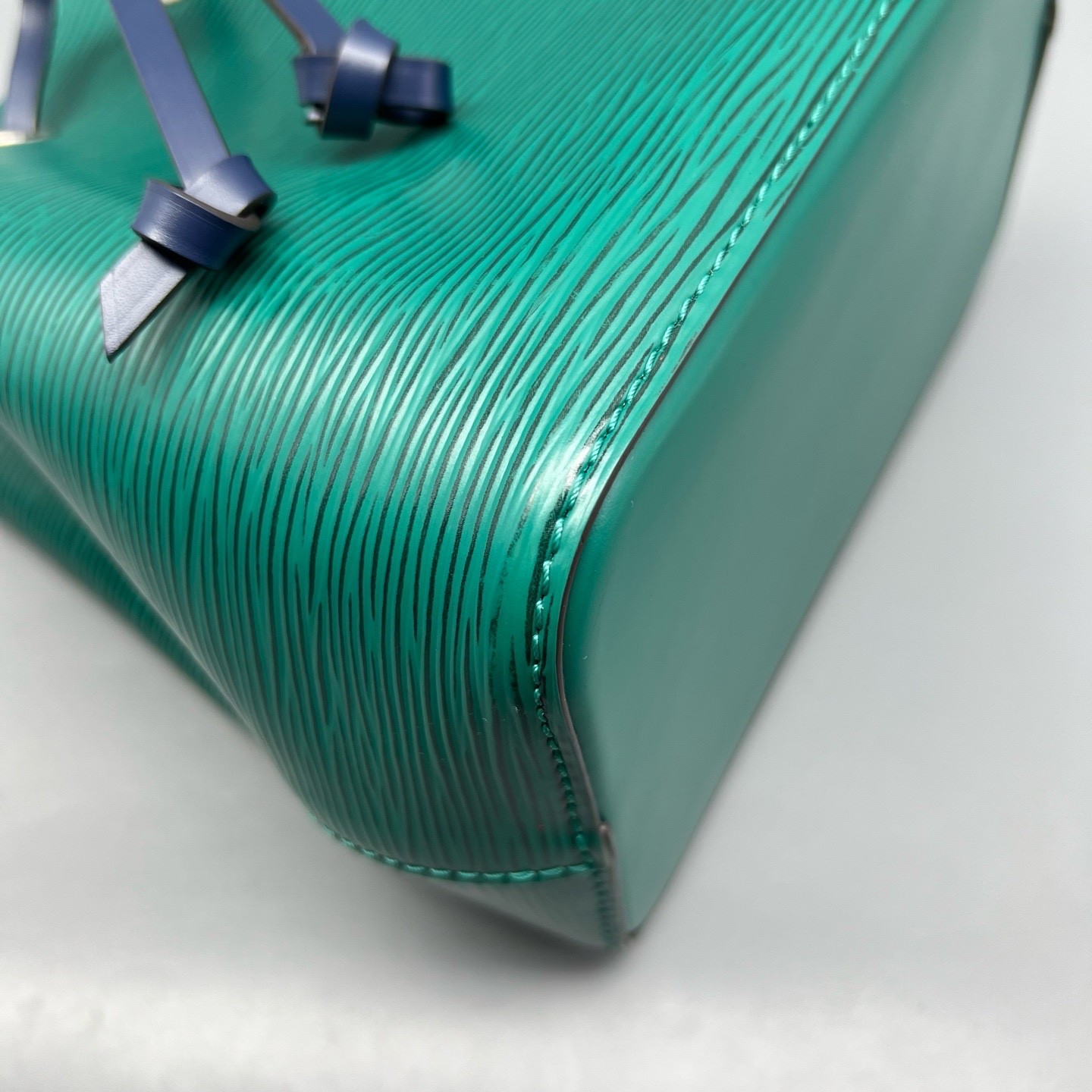 Louis Vuitton Pre-Owned Authentic Bucket Bag Green 20*20*13cm
