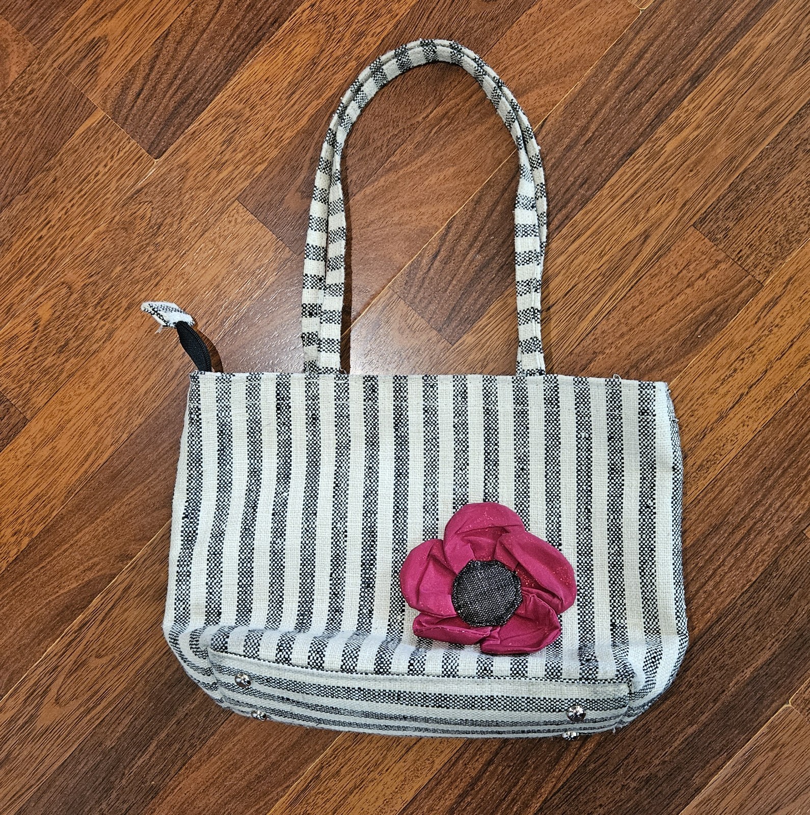 Berkshire Bags Striped Black & White Flower Zippered Tote Fun Whimsical Function