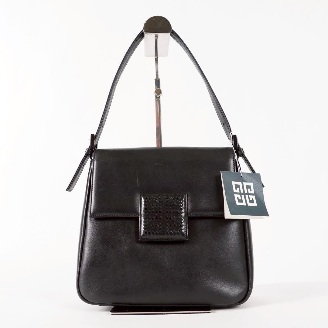 Givenchy Black Leather Flap Handbag Top Handle Self Standing Authentīc