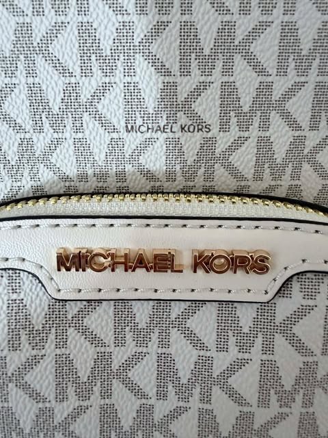 Michael Kors Jaycee XS Convertible Zip Pocket Backpack Bag Vanilla Light Cream