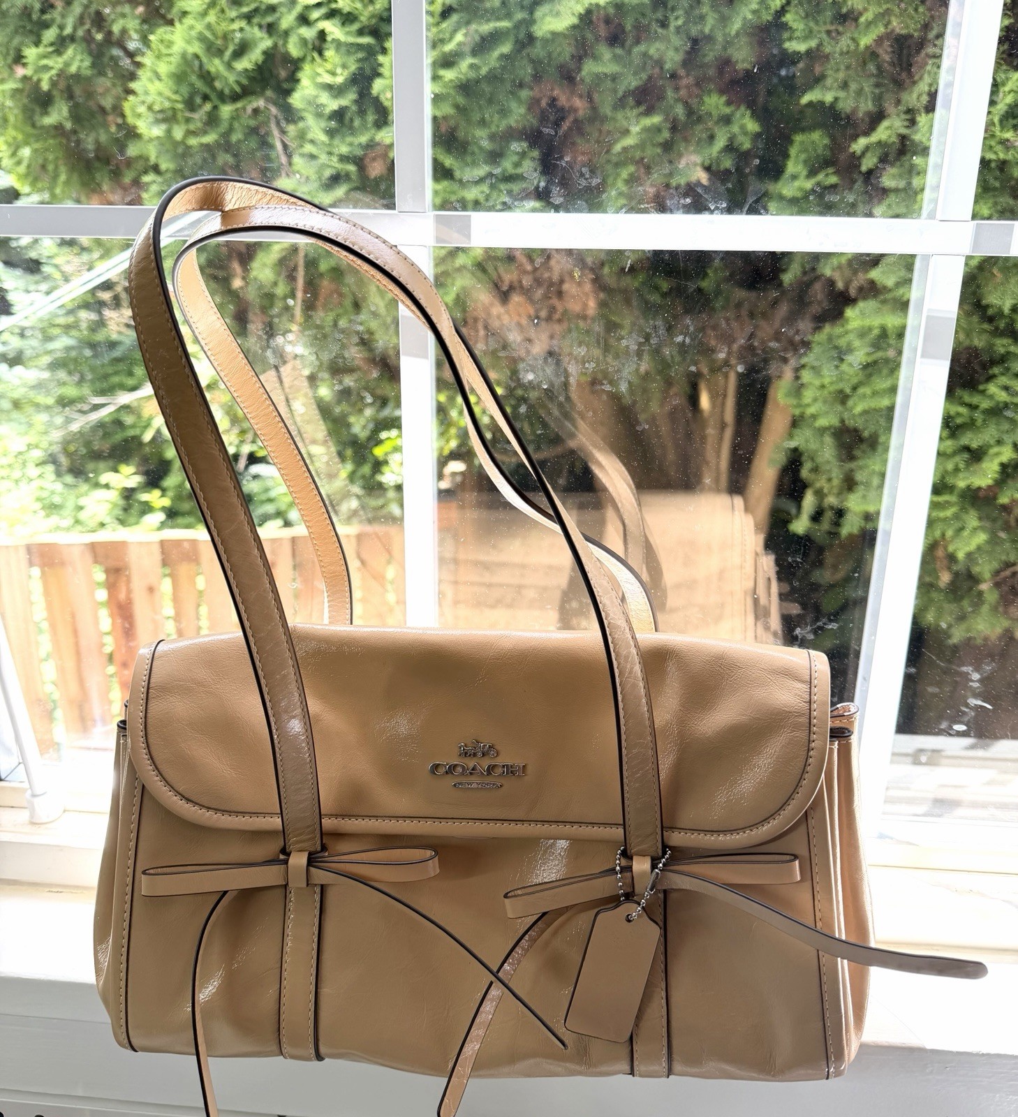 Coach Bridget Shoulder Bag Patent Light Sand/Beige